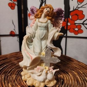 VINTAGE 1970 SEREPHIM RED WINGED ANGEL W/DOVES AS IN CHRISTIAN ANGELOLOGY